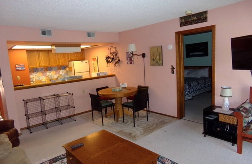 Frisco Hotel | Mountainside 2 Bed 2 Bath