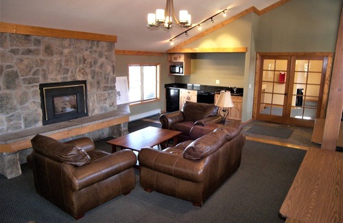 Frisco Hotel | Mountainside 2 Bed 2 Bath