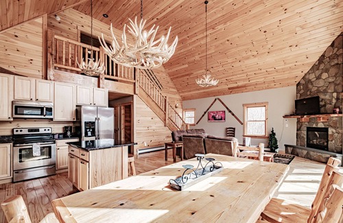 Sunday River Area Ski Chalet | Mountainside Chalet direct views of Sunday River