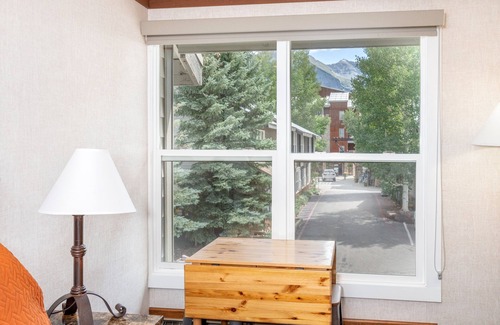 Telluride Apartment | Mountainside Inn 118 1 Bedroom Hotel Room by Alpine Lodging Telluride