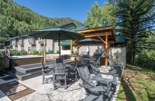 Telluride Apartment | Mountainside Inn 204 1 Bedroom Hotel Room by Alpine Lodging Telluride