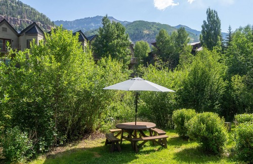 Telluride Apartment | Mountainside Inn 206 1 Bedroom Hotel Room by Alpine Lodging Telluride