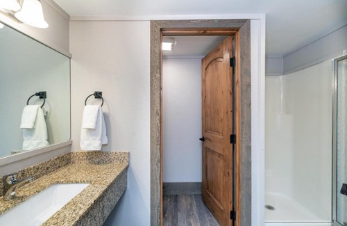 Telluride Hotel | Mountainside Inn 208 by Alpine Lodging Telluride