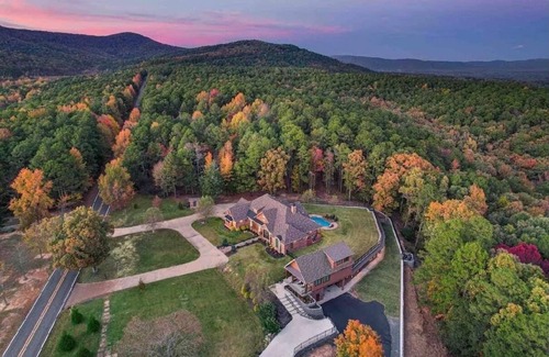 Mena House | Mountainside Luxury Cottage 2—LOCATION! LOCATION!