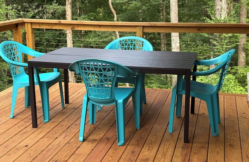 Bella Vista House | Mountainside Modern Cabin with Tree Vista View Deck - Sleeps 8