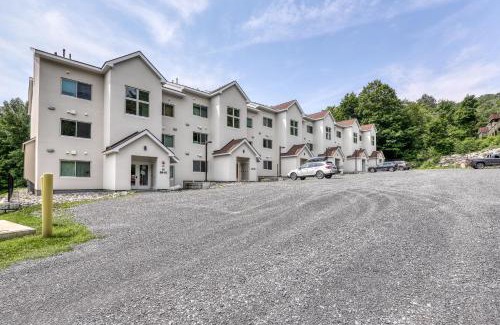 Warren Apartment | Mountainside Ski Lodge