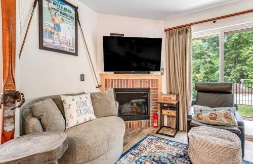Warren Apartment | Mountainside Ski Lodge