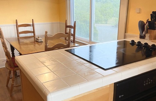 Wilson Creek House | Mountaintop Cottage at near 3500 ft, close to Grayson Highlands & the New River