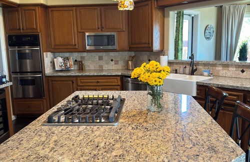 Julian House | Mountaintop -Spectacular Views, Private, 20-acre Inner North Star Villa