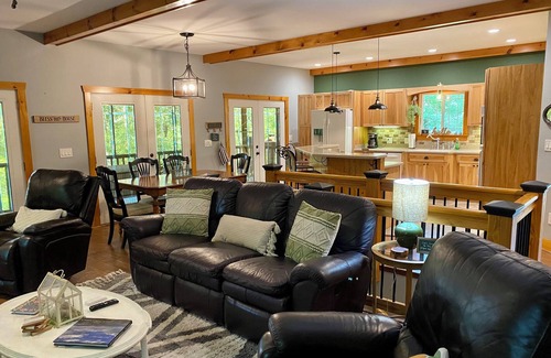 Dahlonega House | Mountainview Escape - Dog-Friendly/Screened Porch/3 Bed/2.5 Bath!