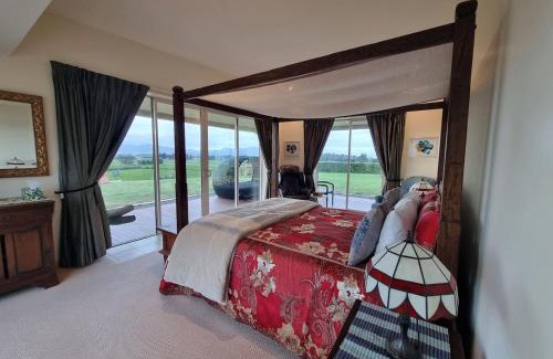 Blenheim House | Mountainview Villa Suite in an 6-bedroom Villa