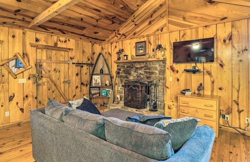 Mountain View House | Mountian View Retreat Less Than 2 Mi to White River!
