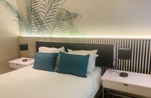 Sea Point House | Mountview Guest House