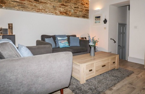 Lower Trengale Cottage | MOWHAY COTTAGE, romantic, character holiday cottage in East Taphouse