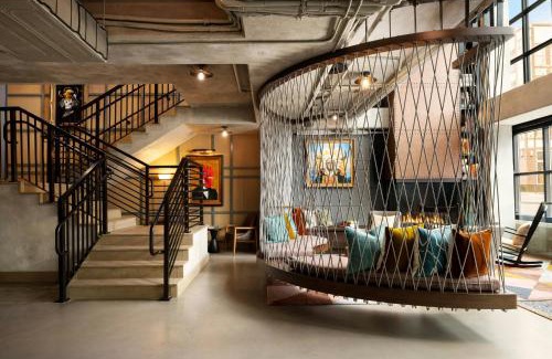 Downtown Asheville Hotel | Moxy Asheville