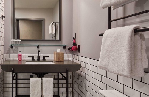 Midtown Hotel | Moxy Atlanta Midtown