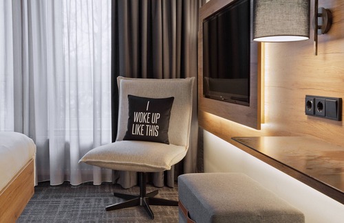 Gesundbrunnen Hotel | MOXY Berlin Humboldthain Park