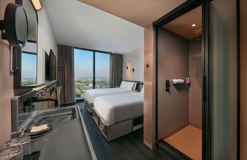 Downtown Los Angeles Hotel | Moxy Downtown Los Angeles