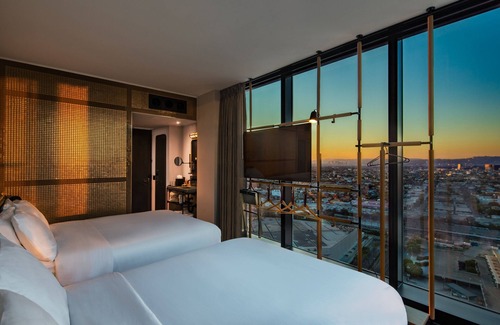 Downtown Los Angeles Hotel | Moxy Downtown Los Angeles