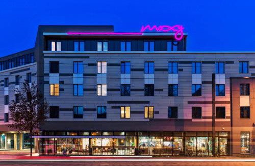 Holthausen Hotel | Moxy Duesseldorf South