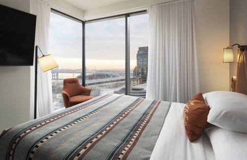 Downtown Louisville Hotel | Moxy Louisville Downtown
