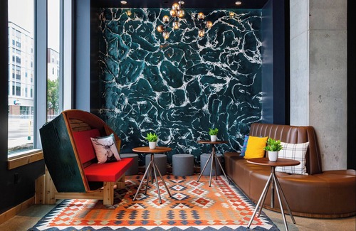 Downtown East Hotel | Moxy Minneapolis Downtown
