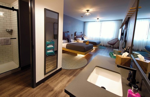 Central Business District Hotel | Moxy New Orleans Downtown French Quarter
