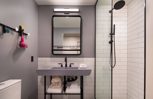 Downtown Portland Hotel | Moxy Portland Downtown