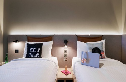 Slough Hotel | Moxy Slough