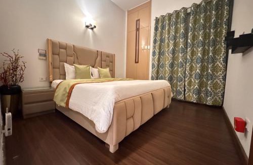Noida Apartment | MOYDOM 2BHK APARTMENT IN NOIDA, ZERO kM DELHI