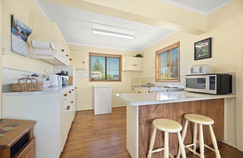 Tuross Head House | Moz N' Doz Cottage