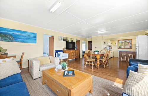 Tuross Head House | Moz N' Doz Cottage