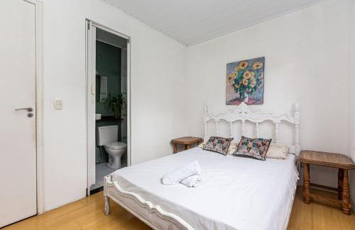 Vista Alegre House | MP 001 - Casa Completa em Condomínio Arborizado e Tranquilo