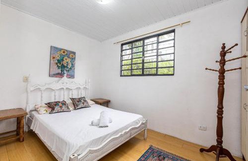Vista Alegre House | MP 001 - Casa Completa em Condomínio Arborizado e Tranquilo