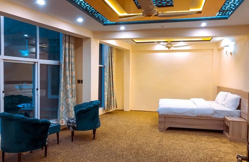 Karimabad Hotel | MP Hotel