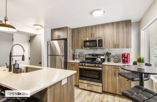 Downtown Salt Lake City Apartment | MR 3rd Center: Entire rental unit in Salt Lake City, Utah 2Bed 1 Bath