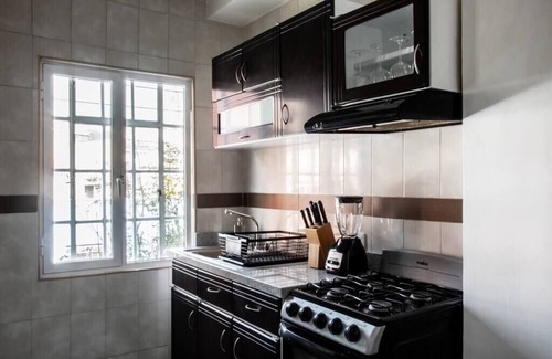 Roma Sur Apartment | Mr. W | Cute, Renewed Roma Apartment