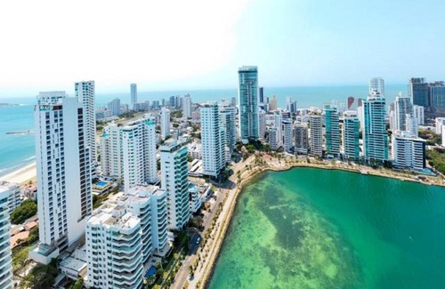 Cartagena District Apartment | MR1-1G APARTAMENTO BASICO CERCA AL MAR CON AIRE ACONDICIONADO Y WIFi PARA 4 PERSONAS
