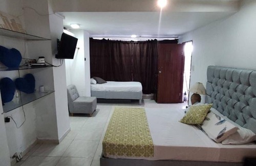 Cartagena District Apartment | MR1-1G APARTAMENTO BASICO CERCA AL MAR CON AIRE ACONDICIONADO Y WIFi PARA 4 PERSONAS