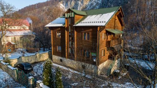 Yaremche Cabin | Mrija