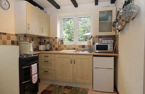 Clenchwarton Cottage | MRS DALE'S COTTAGE, character holiday cottage in Clenchwarton