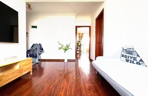 Baoshan Apartment | Mrs.Li apartment Line No.7 nearby