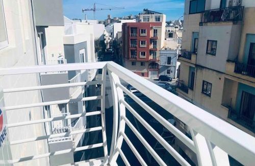 Msida Apartment | Msida Classic Flat 13, close to Valletta, Sliema & Sea
