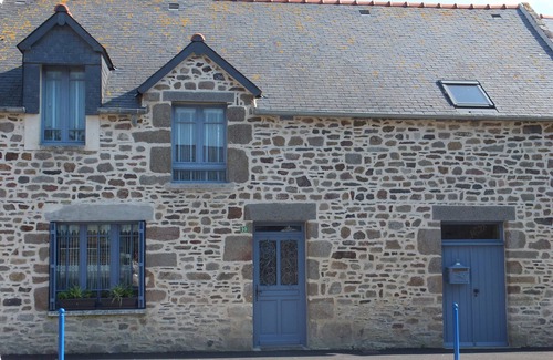 Cherrueix Apartment | Mt. Bay Saint Michel, a pretty little nest. Sea at 30 meters