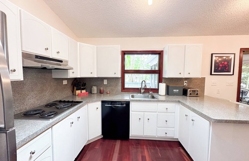 Gouldsboro Ski Chalet | MT Chalet in Clifton