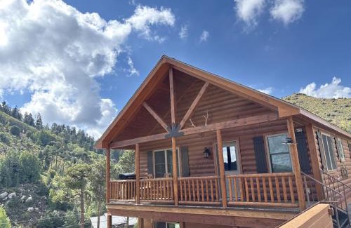 Summerhaven Cabin | Mt. Lemmon Lodge