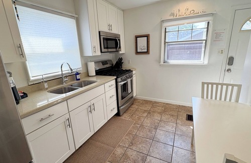 Michigan City House | MTM Premier, YEAR-ROUND Hot Tub, fence