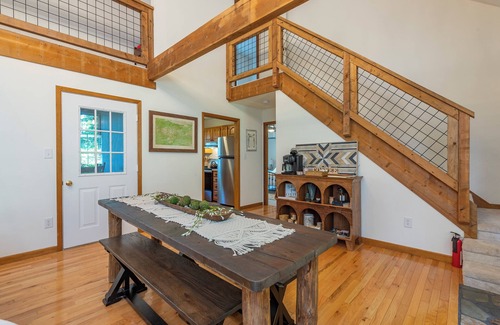 Burnsville Cabin | Mtn Cabin with Views, Hot Tub+Grill, Wood Stove, WiFi, Private & Close to Town.