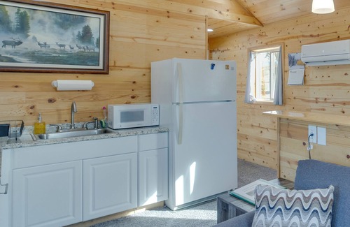 Grand Junction Cabin | Mtn-View Haven: Walk to Whitewater Hill!