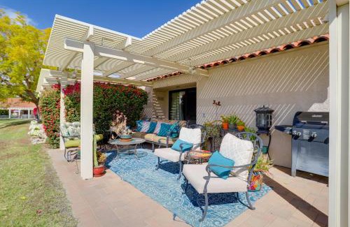 Rancho Mirage Apartment | Mtn-View Rancho Mirage Condo with Lakefront Patio